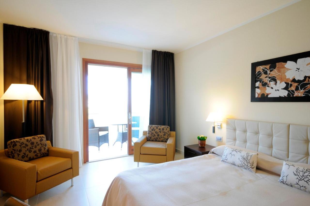 Pugnochiuso Resort Hotel Del Faro Vieste Buitenkant foto