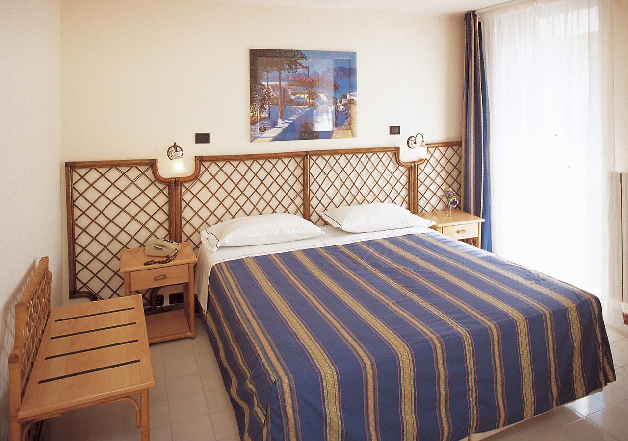Pugnochiuso Resort Hotel Del Faro Vieste Buitenkant foto